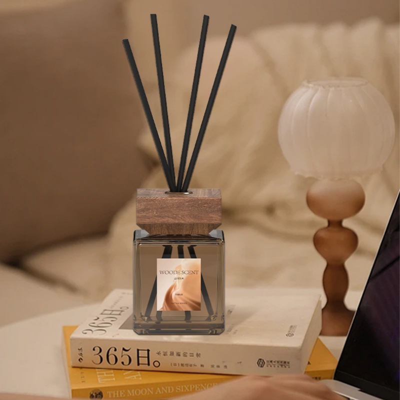 200ml リードディフューザーオイル 火を使わないアロマセ - Home Fragrance London のレビューと価格