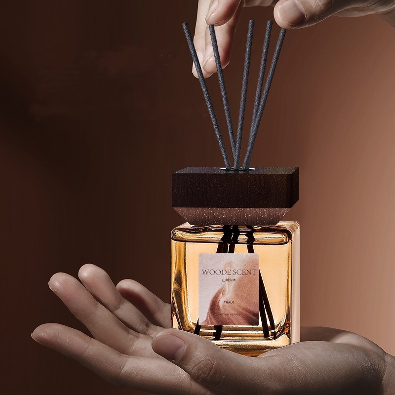 200ml リードディフューザーオイル 火を使わないアロマセ - Home Fragrance London のレビューと価格