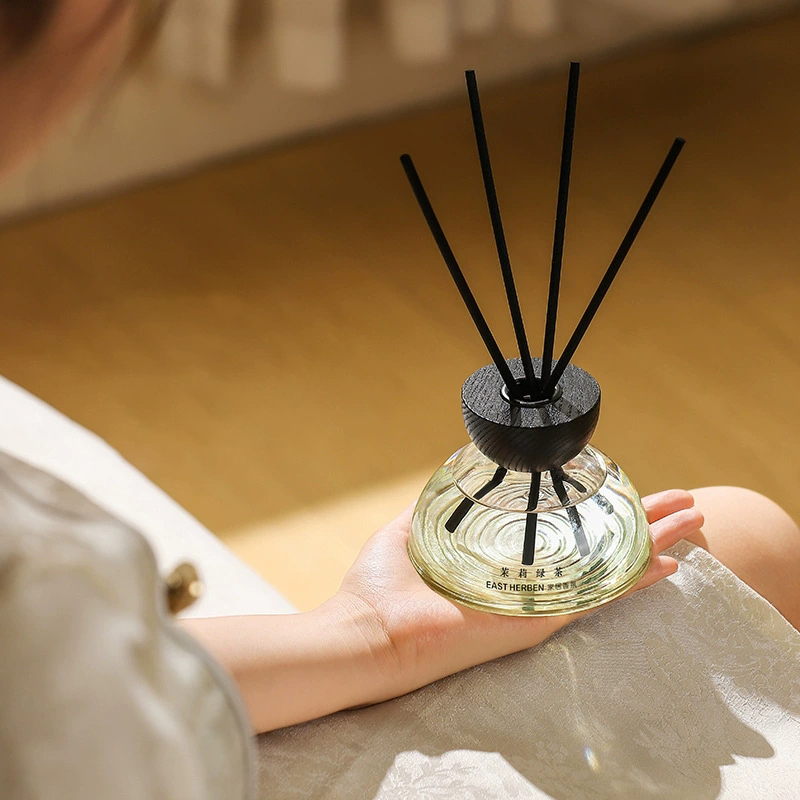 200 ミリリットルリードディフューザーボトルエッセンシャル - Home Fragrance London のレビューと価格