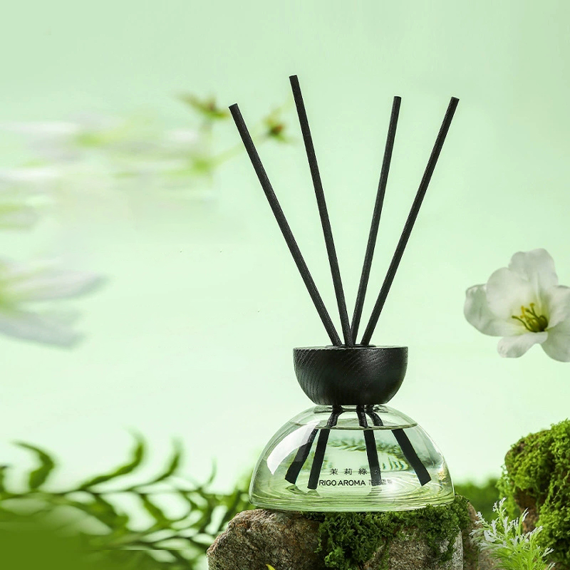 200 ミリリットルリードディフューザーボトルエッセンシャル - Home Fragrance London のレビューと価格
