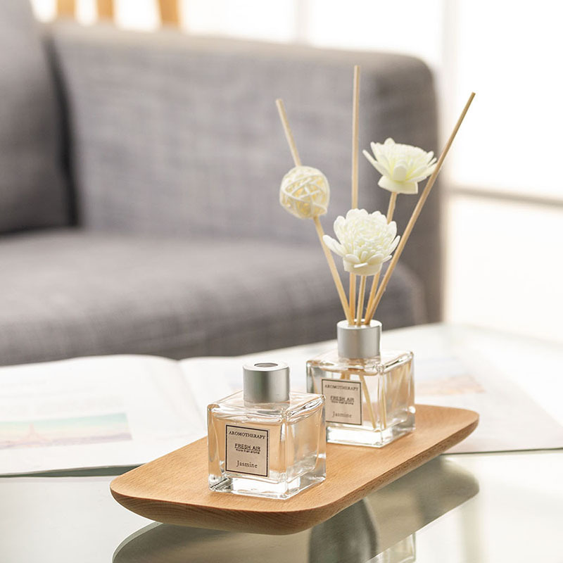 50mlアロマセラピーエッセンシャルオイル、炎を使わないジャ - Home Fragrance London のレビューと価格